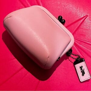 COACH KISSLOCK COIN PURSE